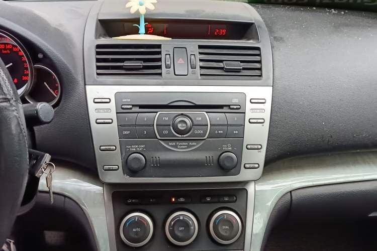 Used Mazda 6 2010 2.0L Manual Transmission Audio And AC Panel