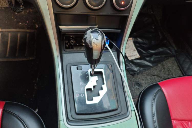 Used Mazda 6 2010 2.0L Automatic Luxury Edition Gear Lever
