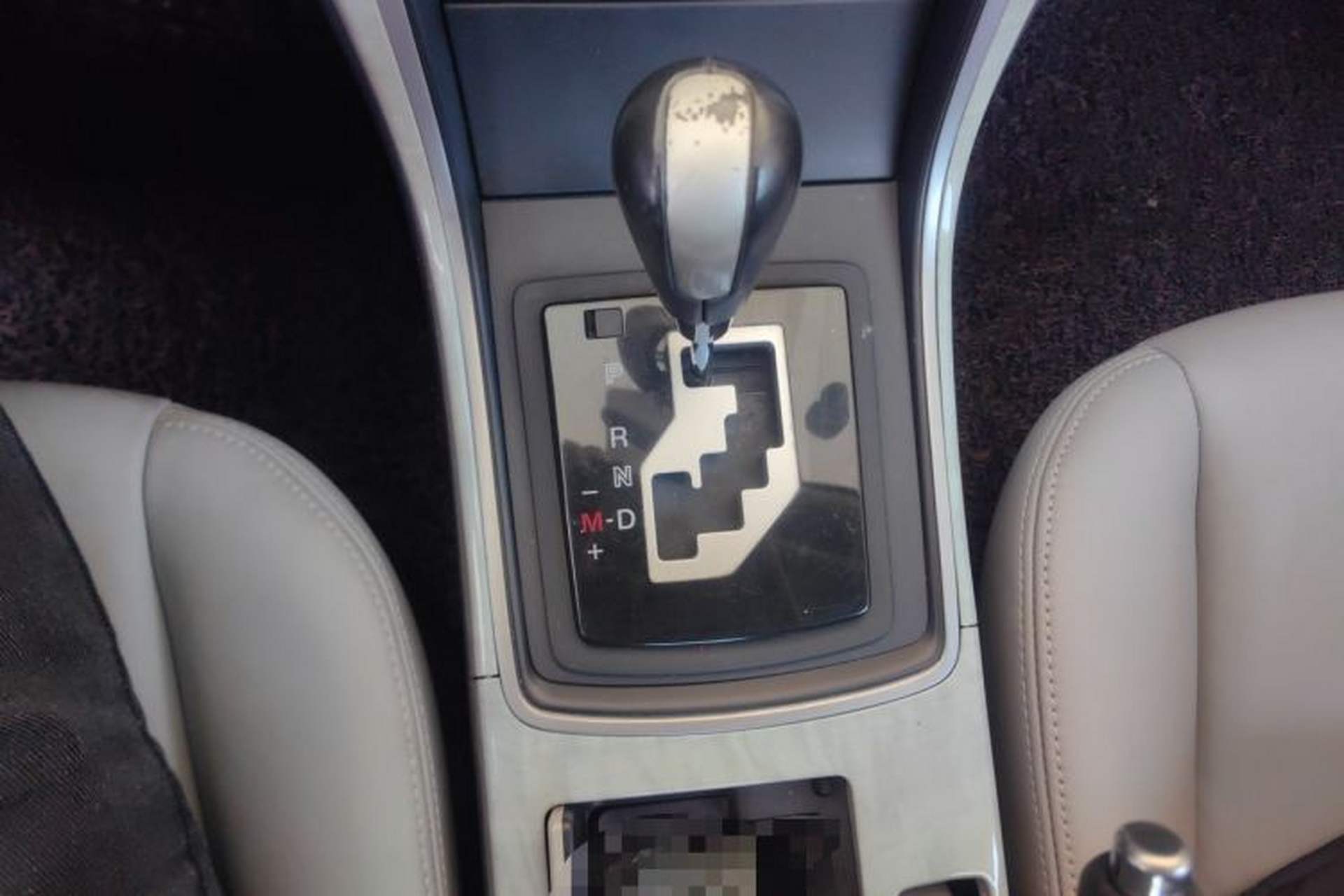 Used Mazda 6 2010 2.0L Automatic Luxury Edition Gear Lever