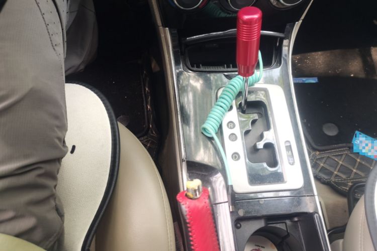 Used Mazda 6 2010 2.0L Automatic Luxury Edition Gear Lever