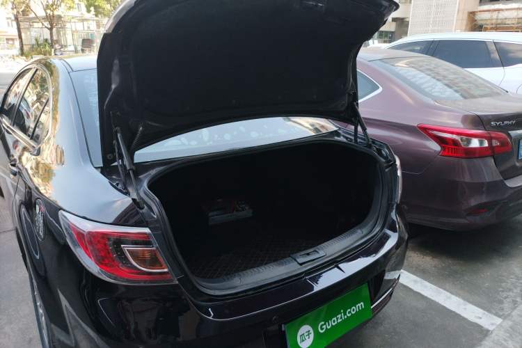 Used Mazda 6 2010 Coupe 2.5L Automatic Supreme Edition Trunk