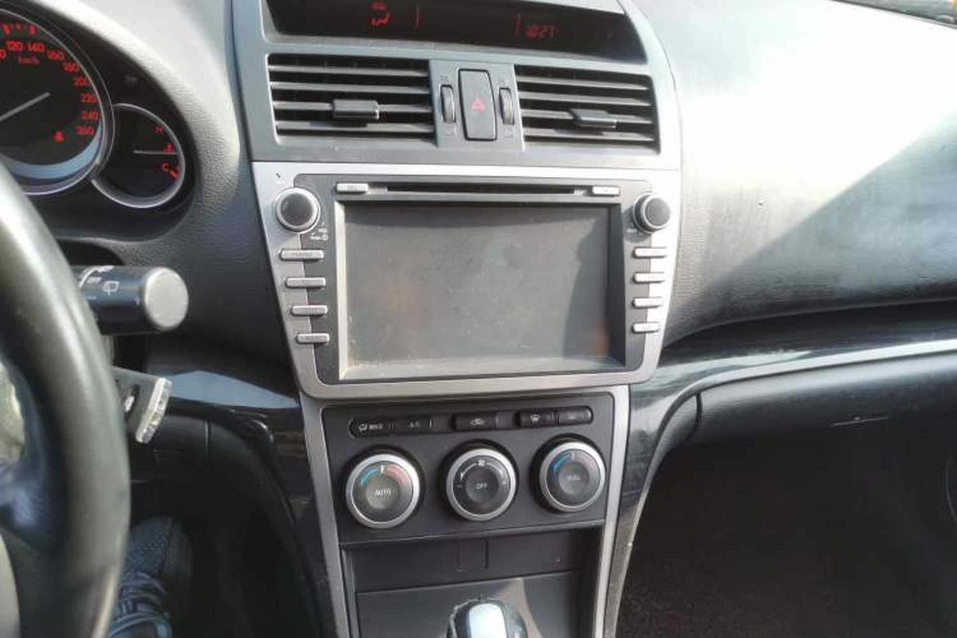 Used Mazda 6 2010 Coupe 2.0L Automatic Luxury Edition Audio And AC Panel