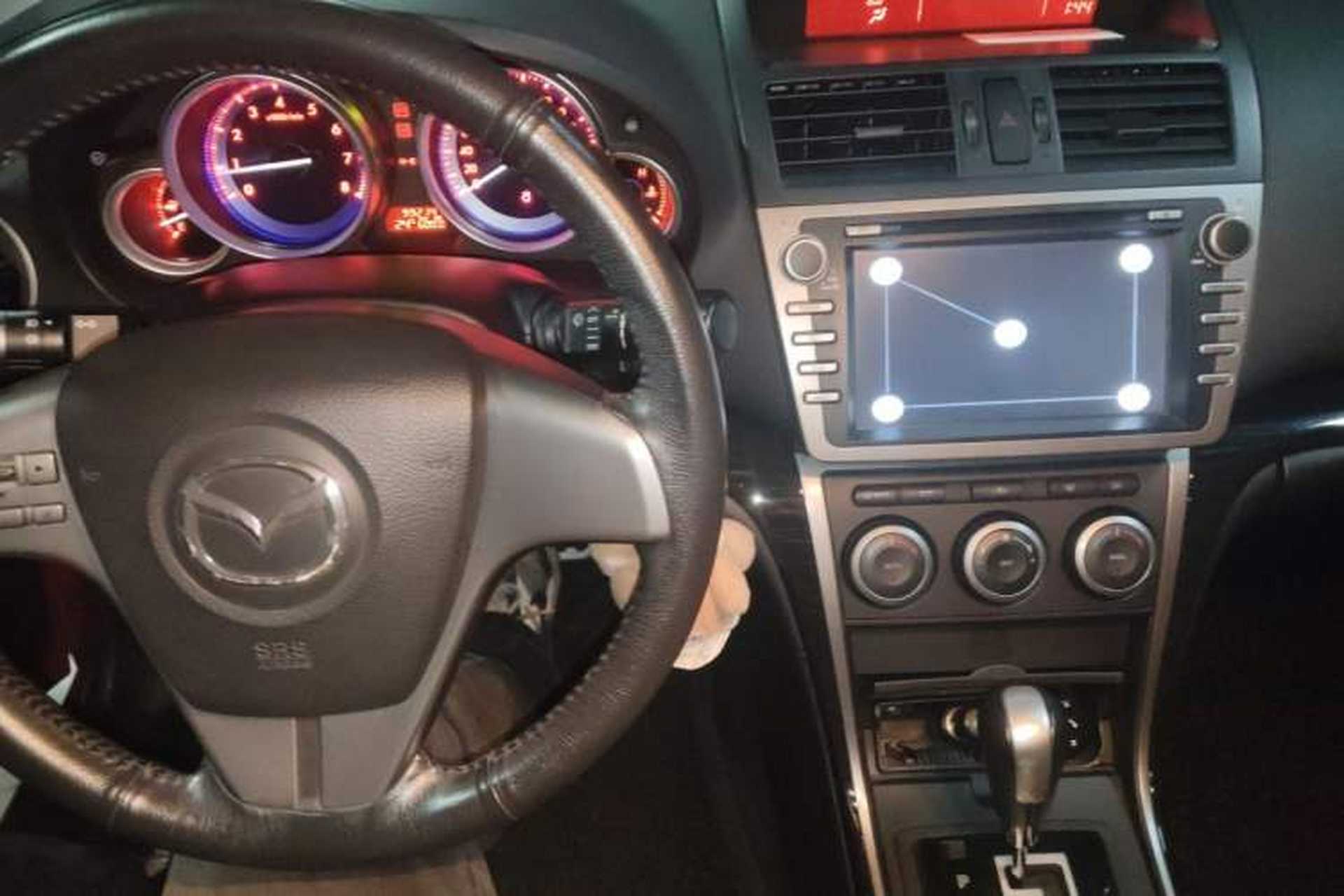 Used Mazda 6 2010 Coupe 2.0L Automatic Luxury Edition Audio And AC Panel