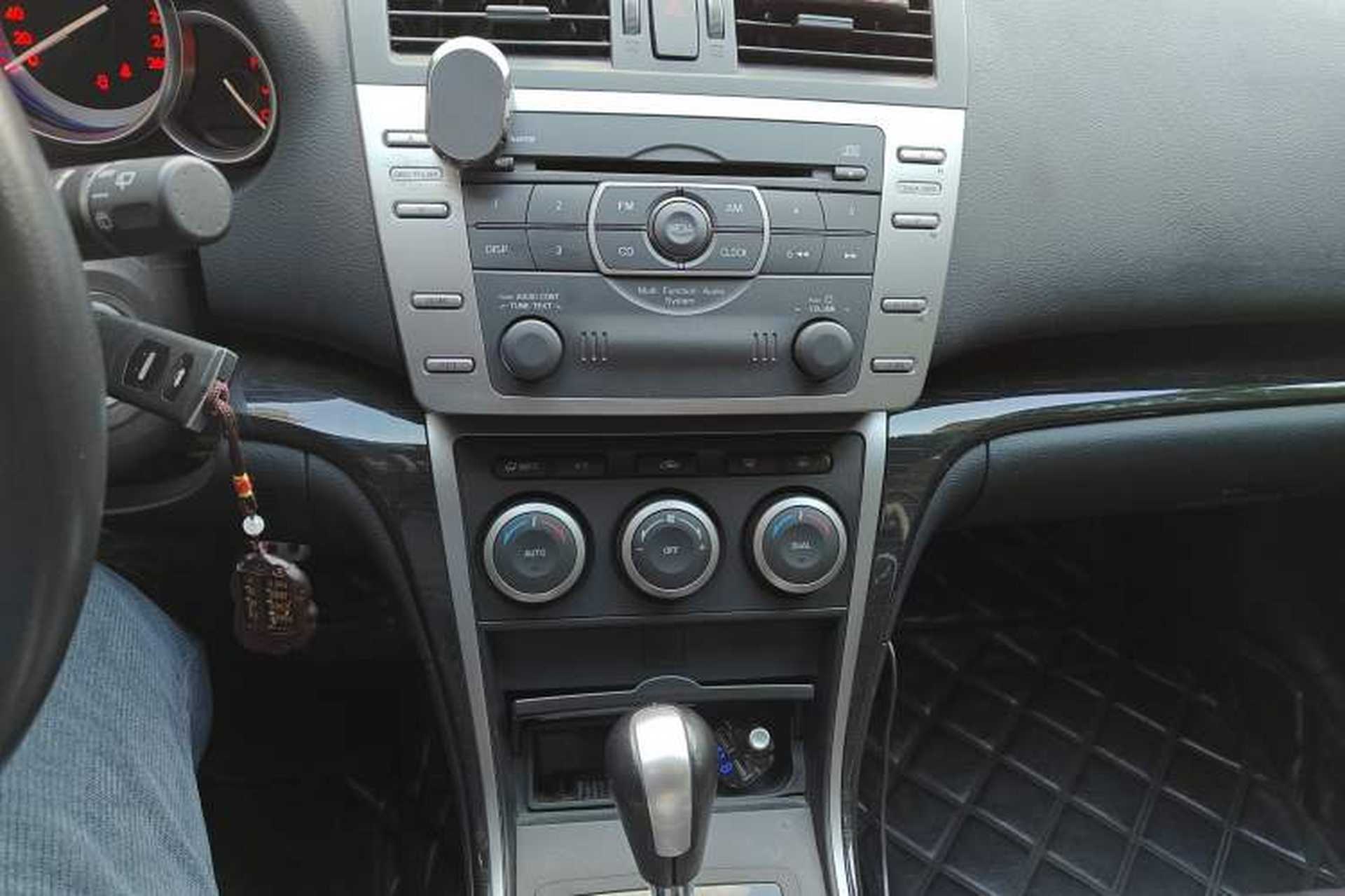 Used Mazda 6 2010 Coupe 2.0L Automatic Luxury Edition Audio And AC Panel