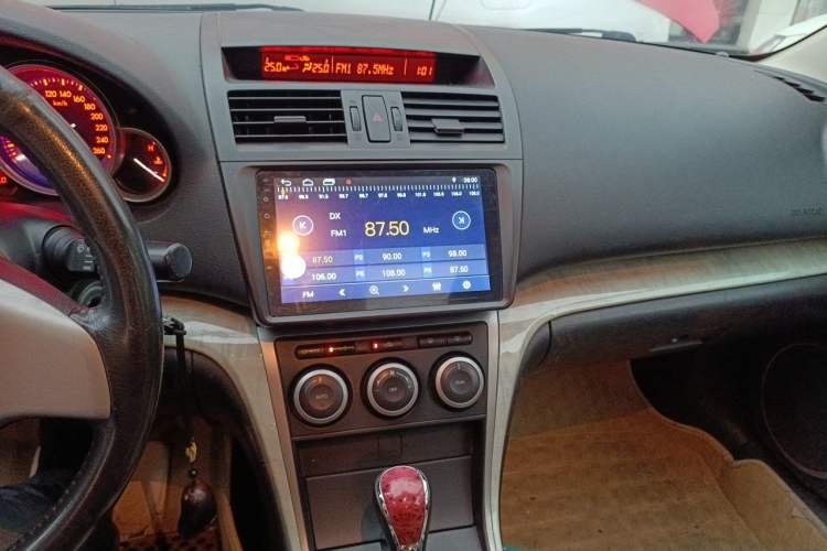 Used Mazda 6 2010 2.0L Automatic Luxury Edition Audio And AC Panel