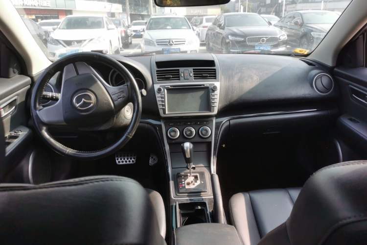 Used Mazda 6 2010 Coupe 2.0L Automatic Luxury Edition Center Console