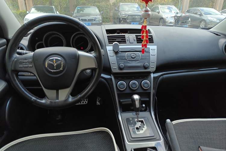 Used Mazda 6 2010 Coupe 2.0L Automatic Luxury Edition Center Console