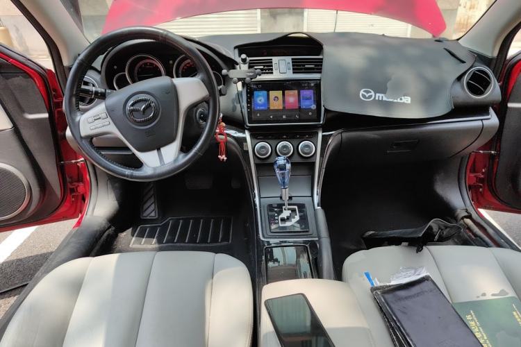 Used Mazda 6 2010 2.0L Automatic Luxury Edition Center Console
