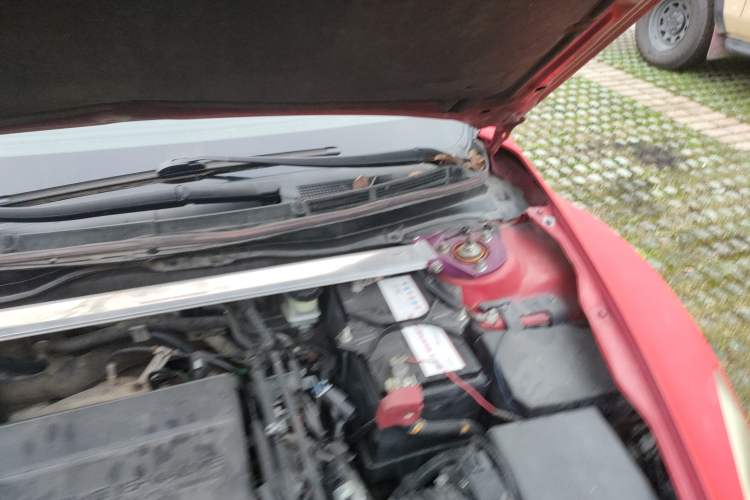 Used Mazda 6 2010 Coupe 2.5L Automatic Supreme Edition Engine Bay Left
