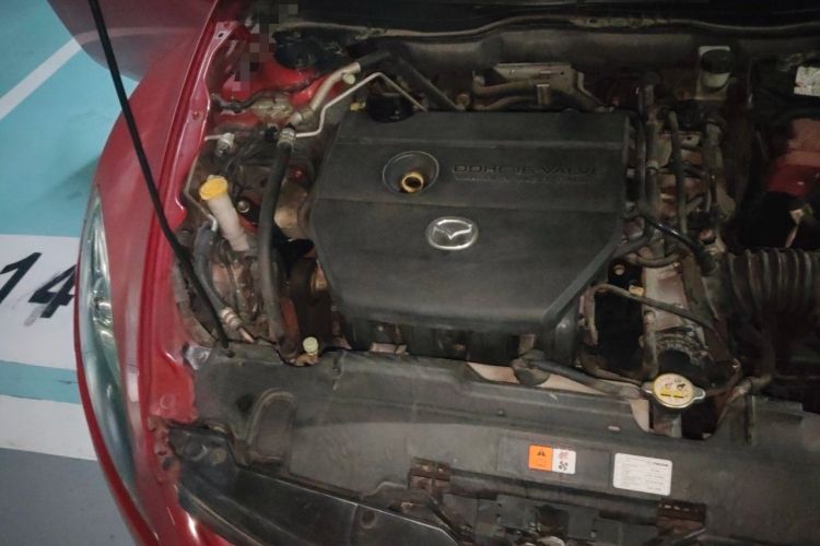 Used Mazda 6 2010 Coupe 2.0L Automatic Luxury Edition Engine Bay Right