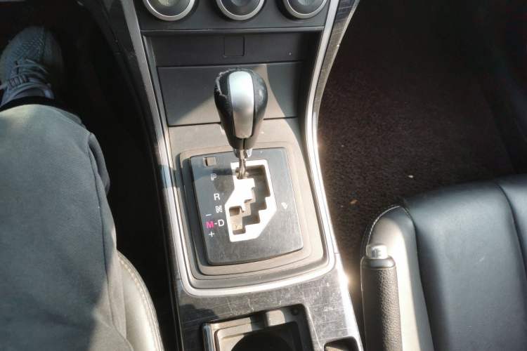 Used Mazda 6 2010 Coupe 2.0L Automatic Luxury Edition Gear Lever