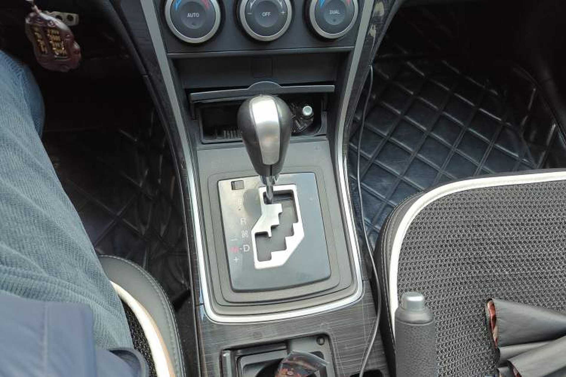 Used Mazda 6 2010 Coupe 2.0L Automatic Luxury Edition Gear Lever