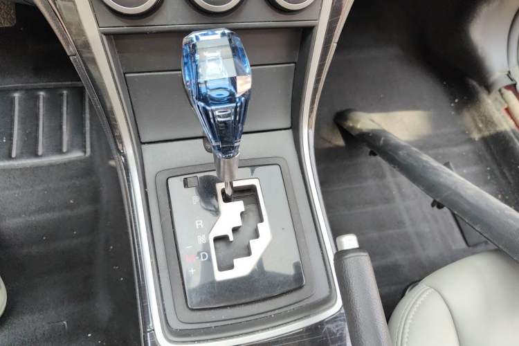 Used Mazda 6 2010 2.0L Automatic Luxury Edition Gear Lever