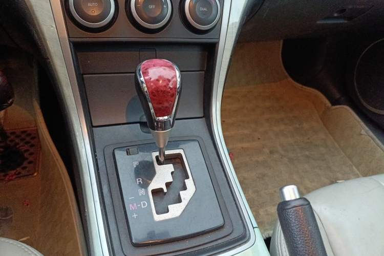 Used Mazda 6 2010 2.0L Automatic Luxury Edition Gear Lever