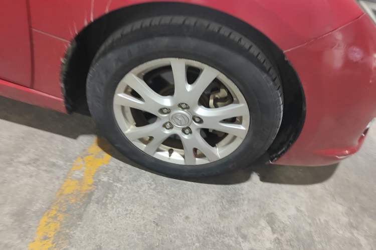 Used Mazda 6 2010 2.0L Automatic Luxury Edition Right Front Wheel Hub