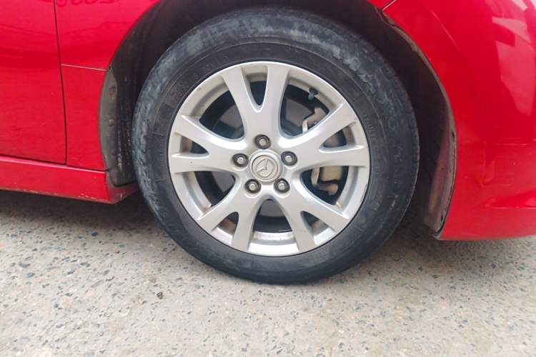 Used Mazda 6 2010 Coupe 2.0L Automatic Luxury Edition Right Front Wheel Hub