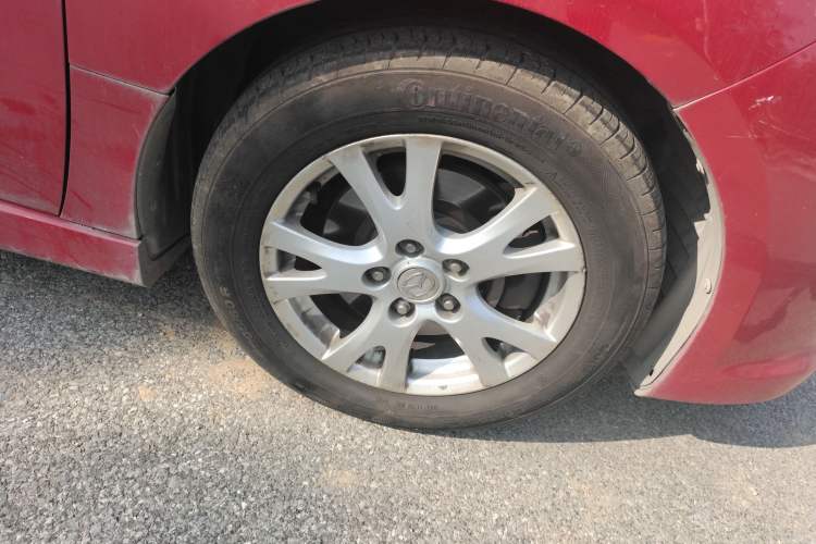 Used Mazda 6 2010 Coupe 2.5L Automatic Supreme Edition Right Front Wheel Hub