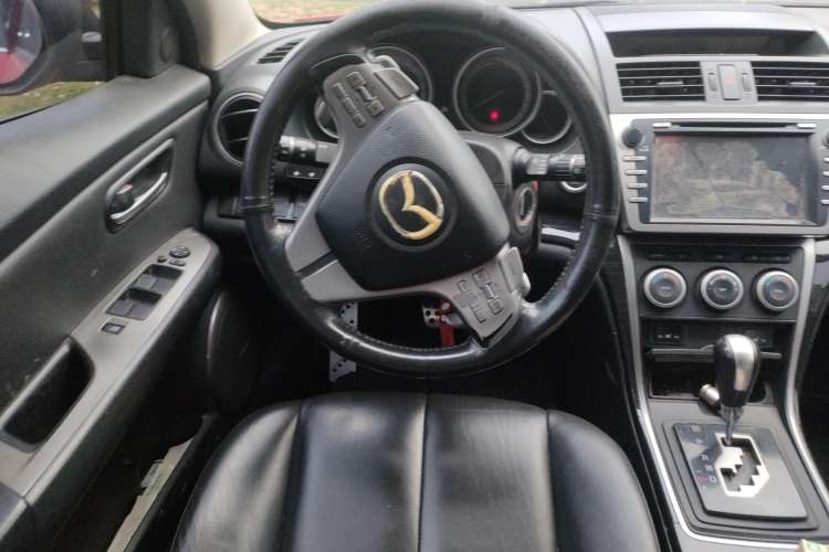 Used Mazda 6 2010 Coupe 2.5L Automatic Supreme Edition Steering Wheel
