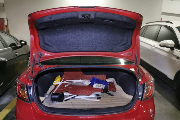 Used Mazda 6 2010 2.0L Automatic Luxury Edition Trunk