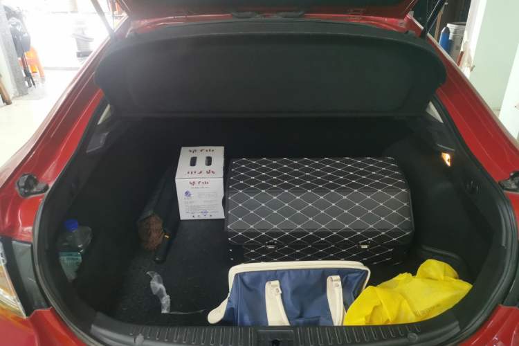 Used Mazda 6 2010 Coupe 2.5L Automatic Supreme Edition Trunk