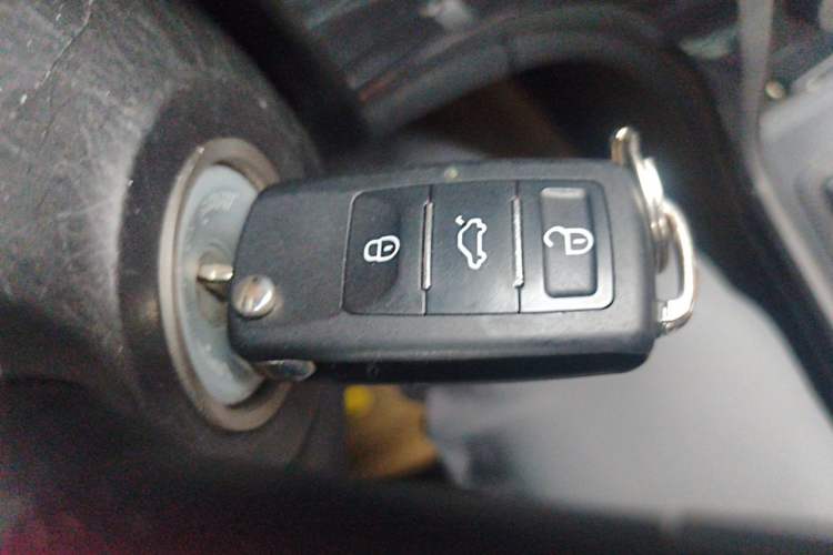 Used Mazda 6 2010 Coupe 2.0L Automatic Luxury Edition Vehicle Key