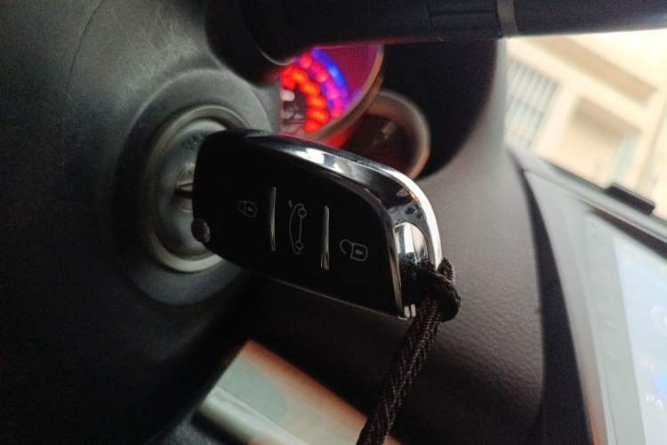 Used Mazda 6 2010 2.0L Automatic Luxury Edition Vehicle Key