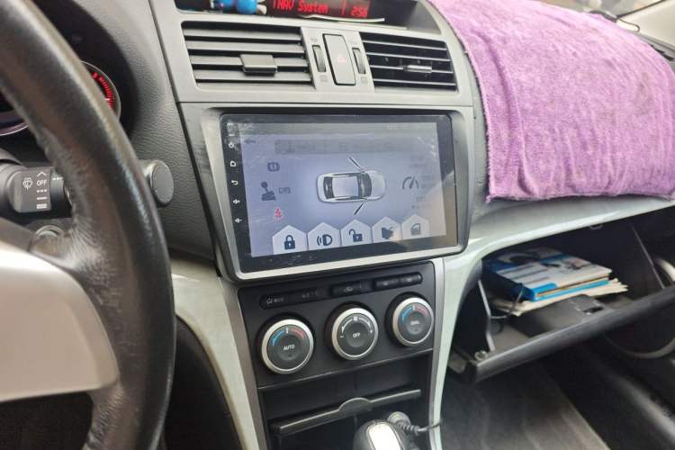 Used Mazda 6 2010 2.0L Automatic Luxury Edition Audio And AC Panel