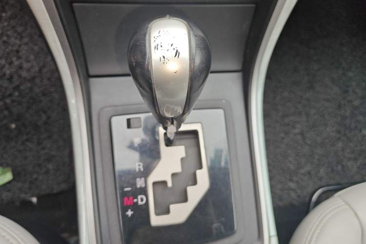 Used Mazda 6 2010 2.0L Automatic Luxury Edition Gear Lever