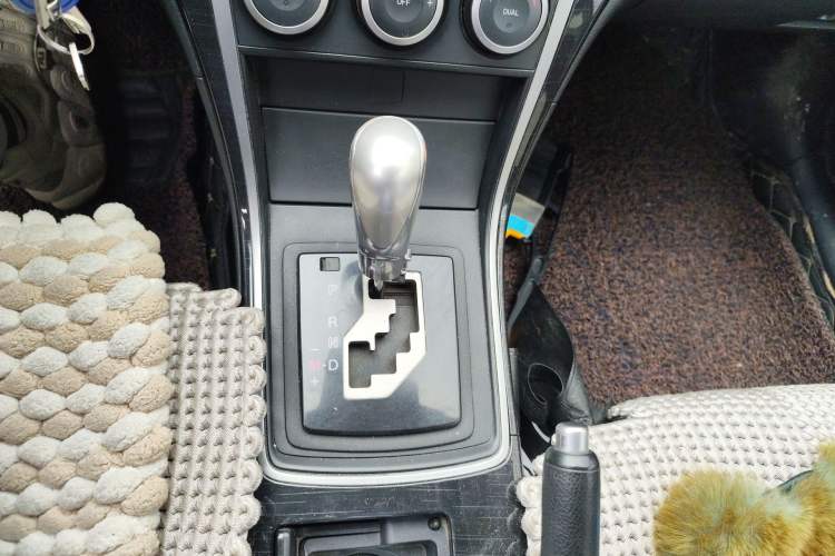 Used Mazda 6 2010 2.0L Automatic Luxury Edition Gear Lever