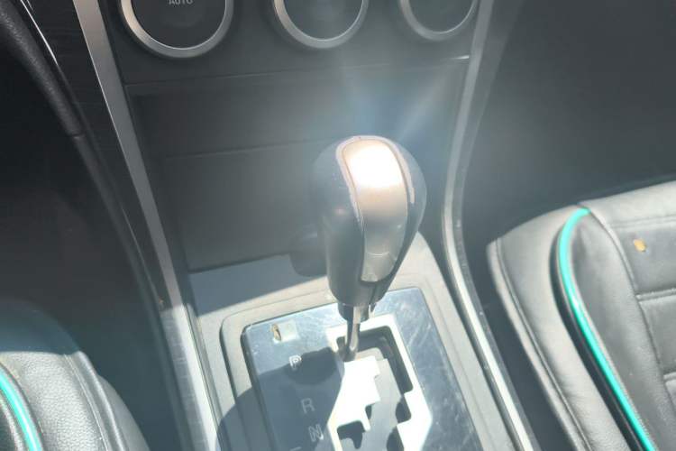 Used Mazda 6 2010 2.0L Automatic Luxury Edition Gear Lever