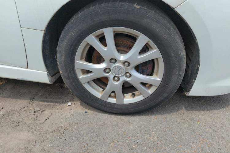 Used Mazda 6 2010 Coupe 2.0L Automatic Luxury Edition Right Front Wheel Hub