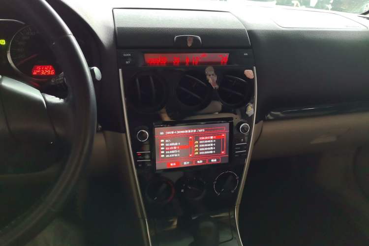 Used Mazda 6 2011 2.0L Automatic Luxury Version Audio And AC Panel