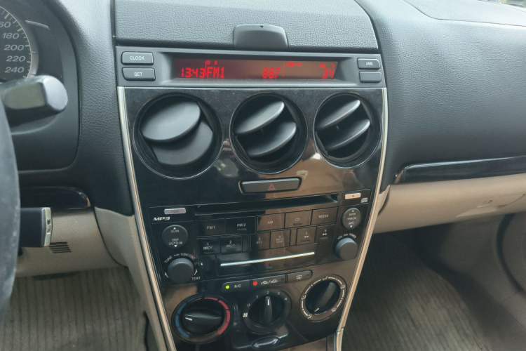 Used Mazda 6 2011 2.0L Automatic Fashion Edition Audio And AC Panel