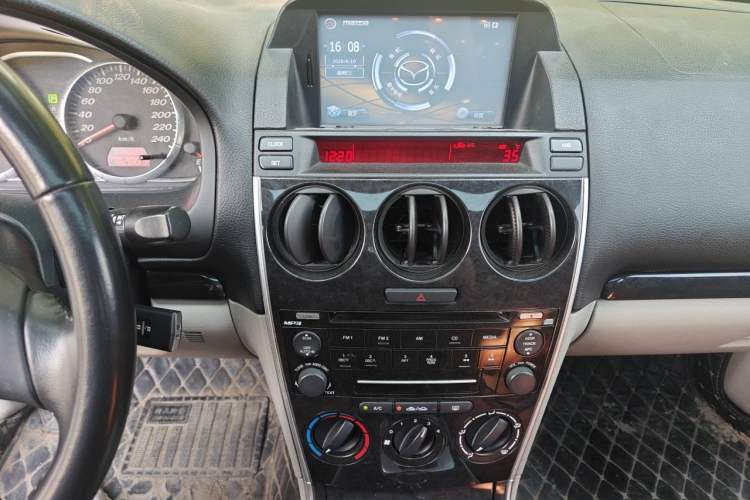 Used Mazda 6 2011 2.0L Automatic Fashion Edition Audio And AC Panel