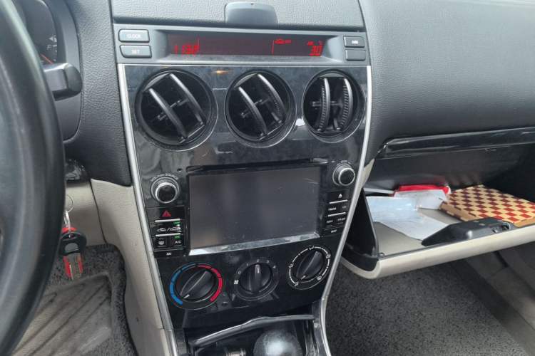 Used Mazda 6 2011 2.0L Automatic Fashion Edition Audio And AC Panel