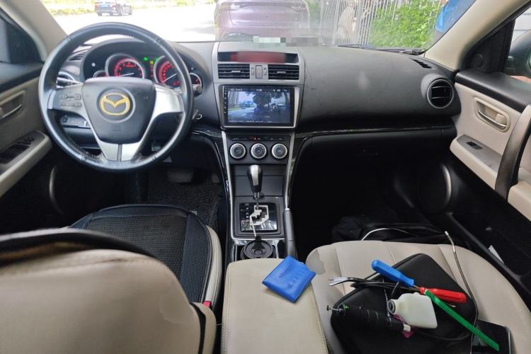 Used Mazda 6 2011 2.0L Automatic Elite Edition Center Console