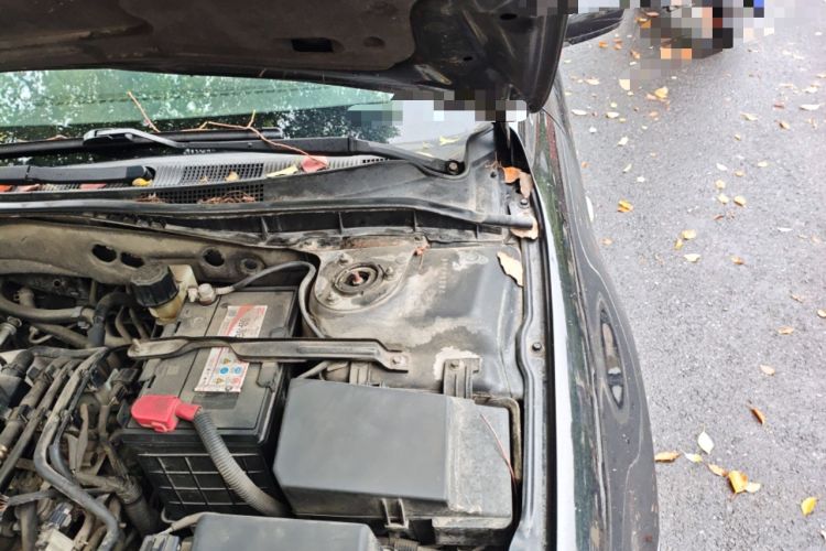 Used Mazda 6 2011 2.0L Automatic Fashion Edition Engine Bay Left