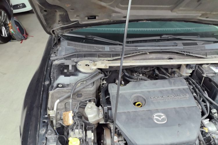 Used Mazda 6 2011 2.0L Automatic Luxury Version Engine Bay Right
