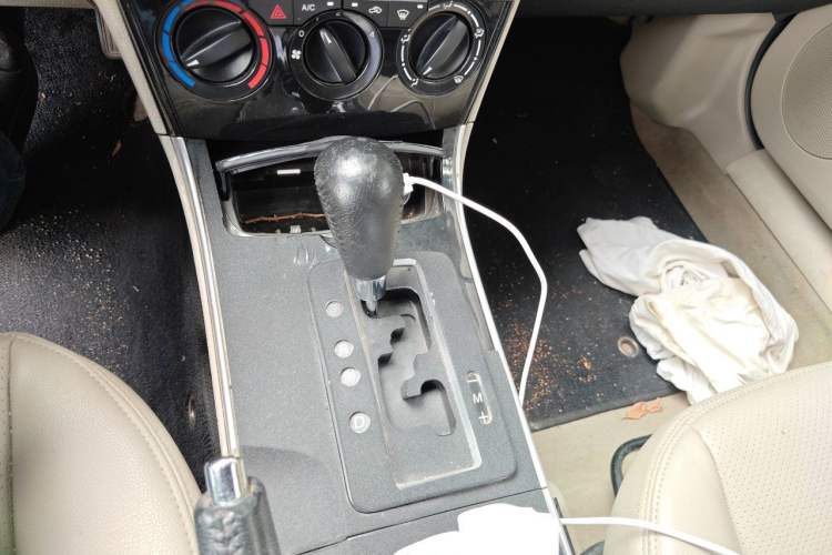 Used Mazda 6 2011 2.0L Automatic Fashion Edition Gear Lever