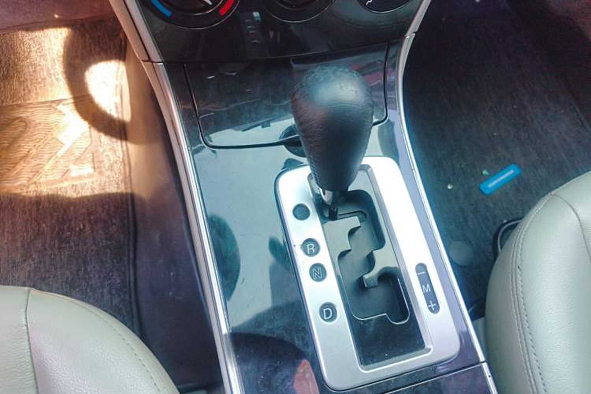 Used Mazda 6 2011 2.0L Automatic Fashion Edition Gear Lever