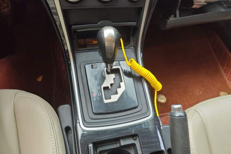 Used Mazda 6 2011 2.0L Automatic Elite Edition Gear Lever