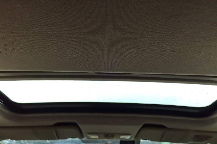 Used Mazda 6 2011 2.0L Automatic Luxury Version Headliner