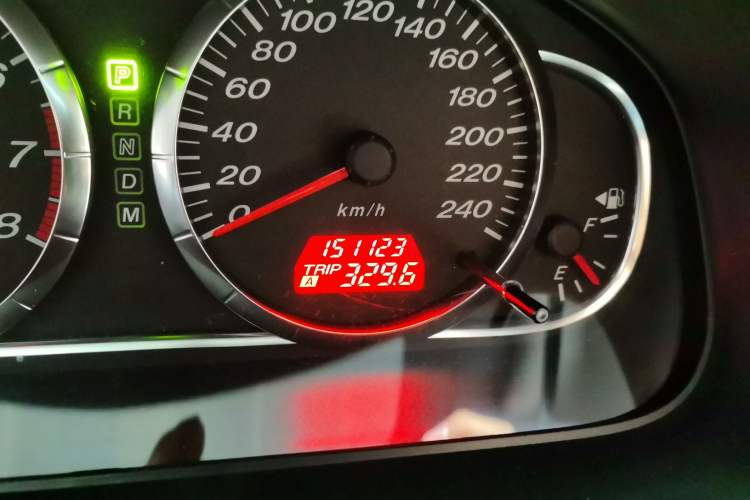 Used Mazda 6 2011 2.0L Automatic Luxury Version Odometer Close Up