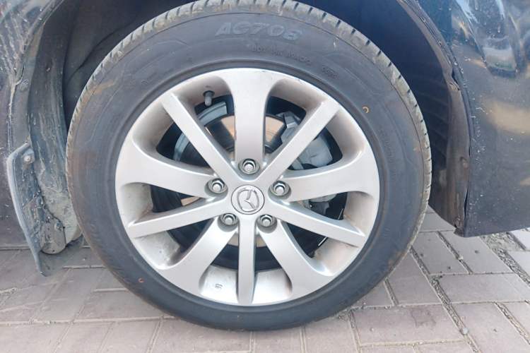 Used Mazda 6 2011 2.0L Automatic Fashion Edition Right Front Wheel Hub