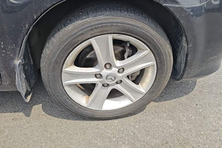 Used Mazda 6 2011 2.0L Automatic Fashion Edition Right Front Wheel Hub