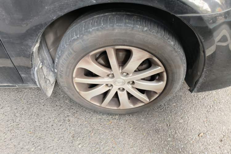 Used Mazda 6 2011 2.0L Automatic Fashion Edition Right Front Wheel Hub