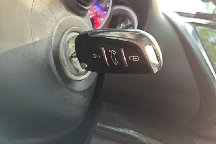 Used Mazda 6 2011 2.0L Automatic Elite Edition Vehicle Key