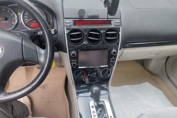 Used Mazda 6 2011 2.0L Automatic Fashion Edition Audio And AC Panel