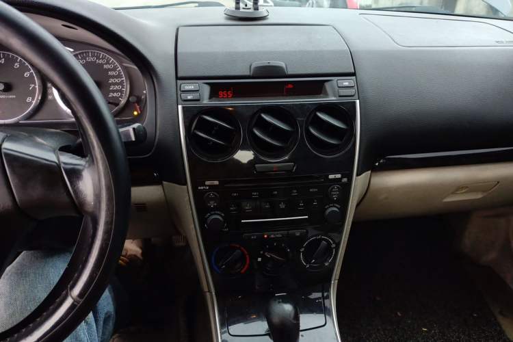 Used Mazda 6 2011 2.0L Automatic Fashion Edition Audio And AC Panel