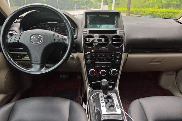 Used Mazda 6 2011 2.0L Automatic Luxury Version Center Console